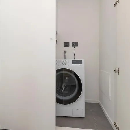 Olmo アパート コモ